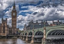 UK businesses put fresh pressure on government over net zero More than 120 leading UK businesses, investors and business networks have called on the Government to legislate for net zero carbon immediately.