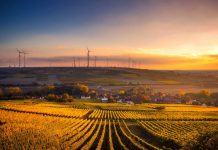 Government abandons opposition to subsidising onshore wind The government announced in the Contracts for Difference scheme that they are abandoning opposing subsidising onshore wind.