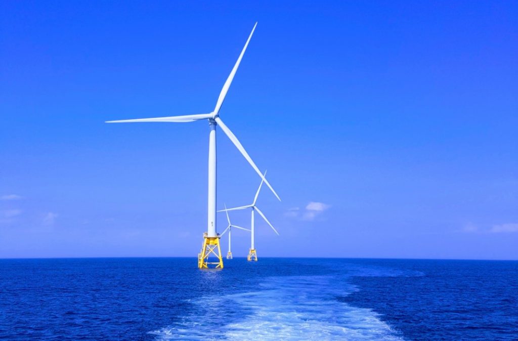 Offshore wind power could reduce household energy bills by producing electricity very cheaply, according to a new report from Imperial College London.