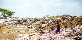 Climate crisis risks displacement of one billion people, new report finds One billion people live in countries unlikely to cope with the impacts of the climate crisis and other ecological threats