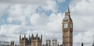 A quick guide to the new grant funding for public sector buildings The government has launched its £1bn grant funding for public sector buildings scheme – organisations need to act quickly to benefit