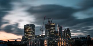 Government sets out ‘rigorous’ new energy efficiency standards for homes and offices New energy efficiency standards for homes and offices have been launched lower energy consumption, according to government plans.