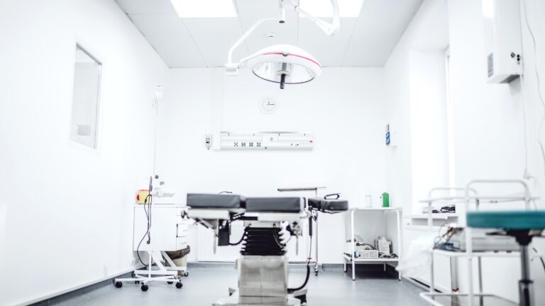 Green Surgery Report proposes pathways to decarbonising surgical care