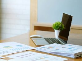 What is a SECR intensity ratio?