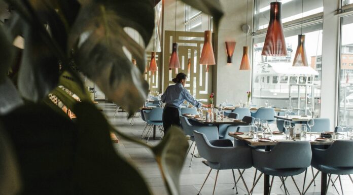 Achieving energy resilience in hospitality: 5 lessons from Burger King, Maybourne and UKHospitality